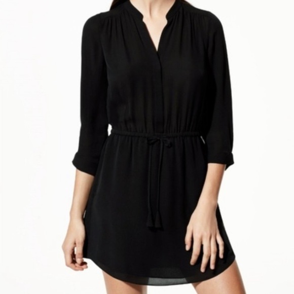 Aritzia Dresses & Skirts - ❗️SOLD❗️BLUE Babaton Bennett dress